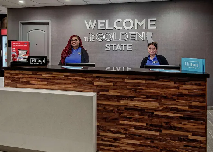 Hampton Inn Fresno Airport