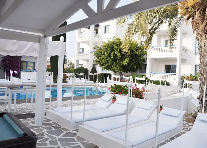 Tasmaria Aparthotel Paphos