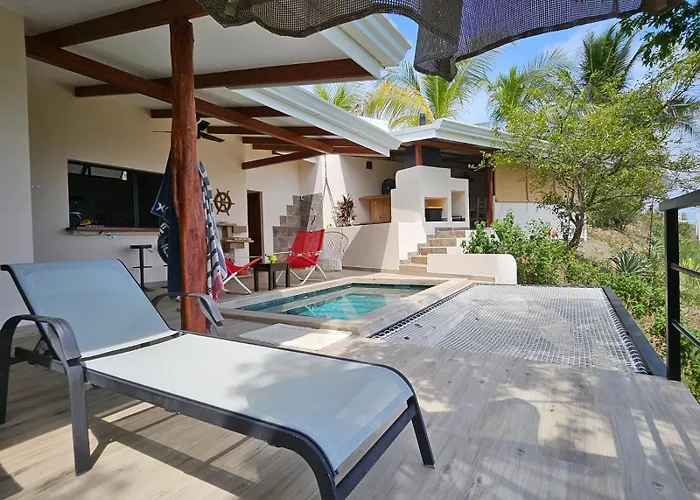 Bed and Breakfast La Colina Pura Vista Playa Bejuco 