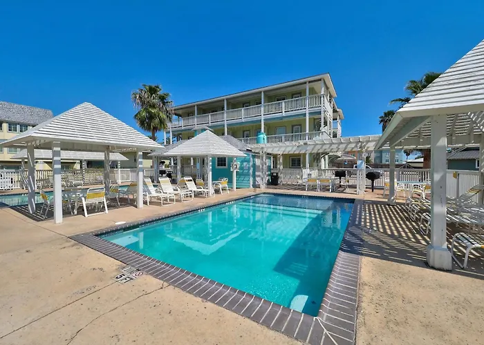 Seashell Village Resort Near The Beach With Kitchens