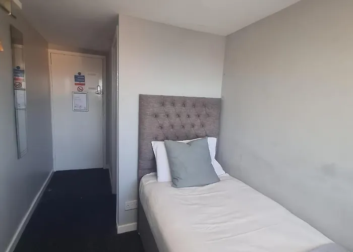 Hotel 52