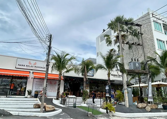 Benyada Lodge - Surin Beach