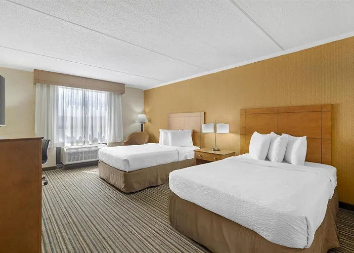 Best Western Royal Plaza Hotel And Trade Center