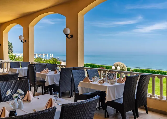 Hvd Riviera Beach Ultra All Inclusive & Mineral Pool - Private Beach & Free Parking