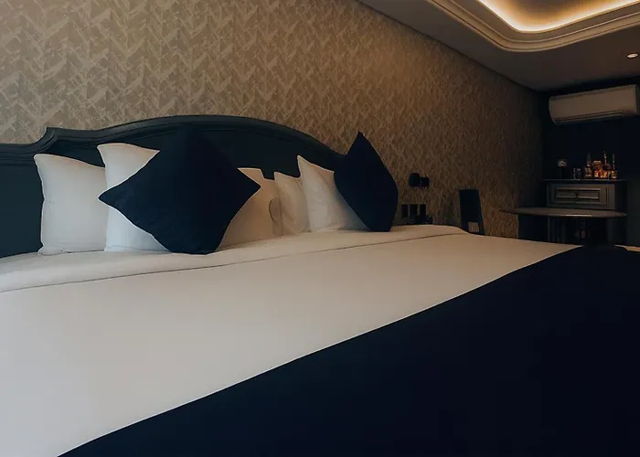 Hive Napoles By G Hotels