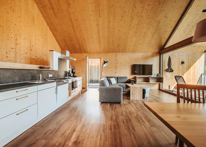 Regitnig - 4 Sterne Hotel Und Chalets Weissensee