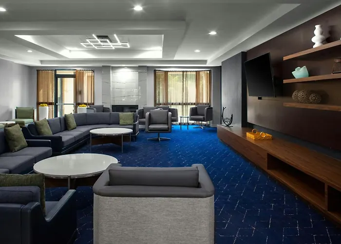 Courtyard By Marriott Richmond Northwest
