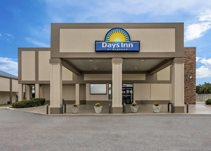 Days Inn By Wyndham Adel I-75