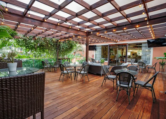 Hodelpa Garden Court