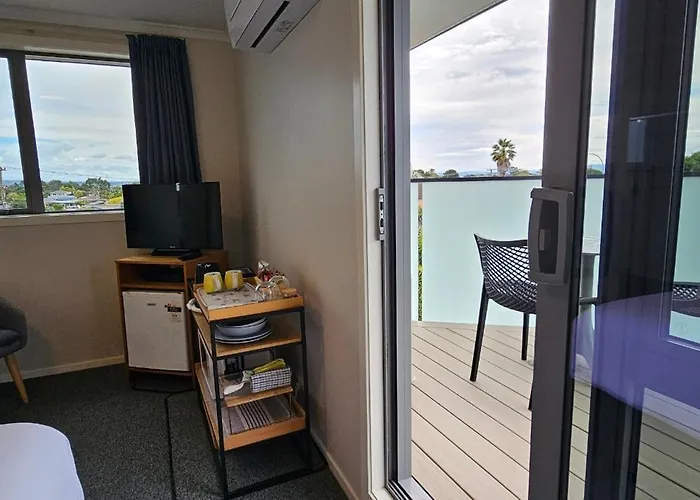 Boatshed Motel Apartments