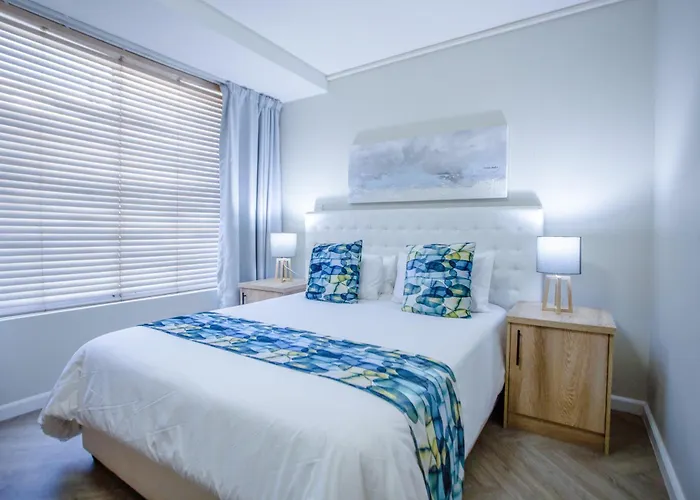 Lagoon Beach Hotel Apartments Le Cap