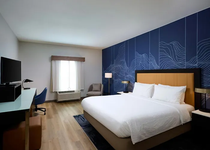 Fairfield Inn & Suites By Marriott Downtown
