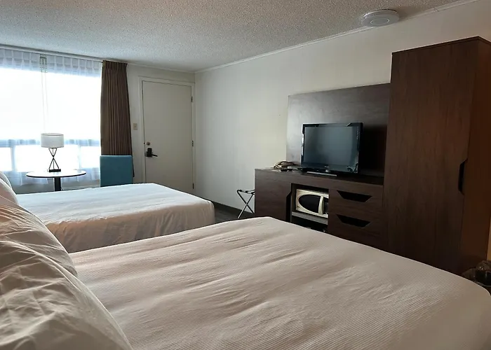 Travelodge By Wyndham Amherst