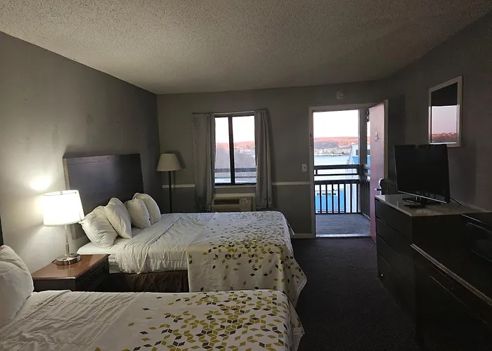 Hawk'S Nest Lodge