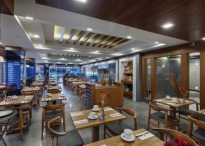 Doubletree By Hilton Kusadası