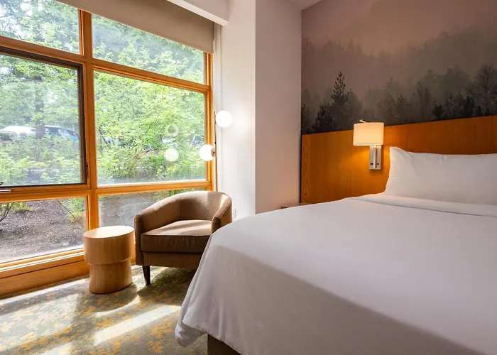 Cedarbrook Lodge SeaTac
