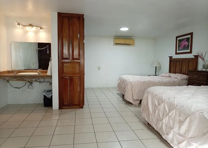 Freedom Shores "La Gringa" Hotel - Universally Designed Isla Aguada