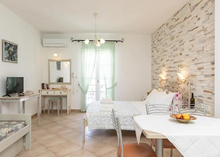 Annita'S Village Hotel Agia Anna 