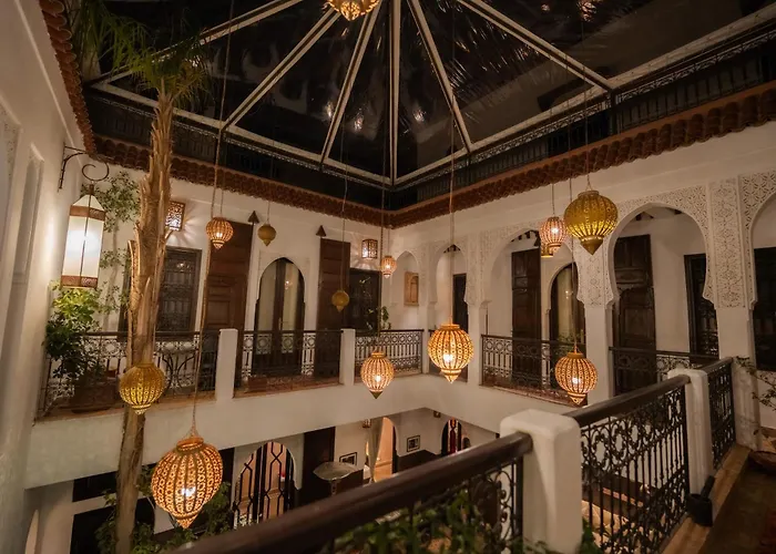 Riad La Porte Rouge By La Siredrah