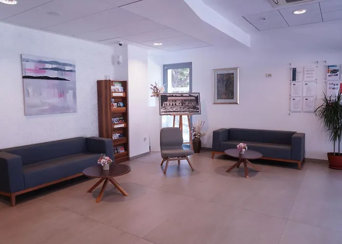 Aparthotel Miramare Makarska