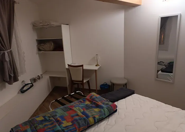 Alpinias Bed And Breakfast