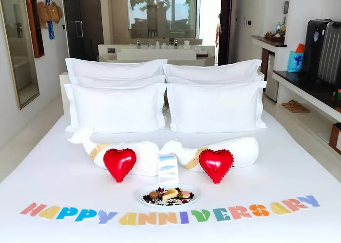 White Whale Beachfront Pool Villa Ban Bang Po