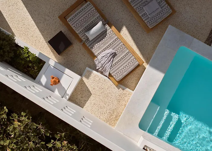Manesis Suites