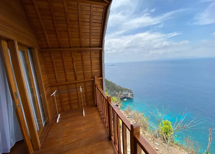 Suwehan Beach Cliff House With Hammock Polilit
