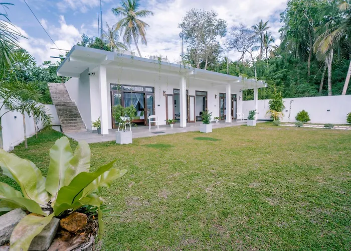 Villa Alora