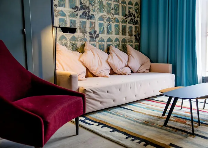 Motel One Plaza de España