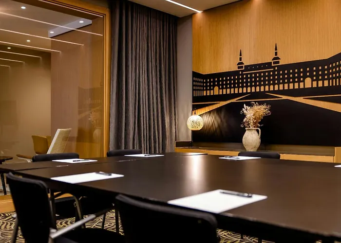 Motel One Plaza de España