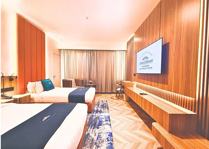 Howard Johnson By Wyndham Kota Kinabalu City Centre, Formerly Hotel Shangri-La Kota Kinabalu
