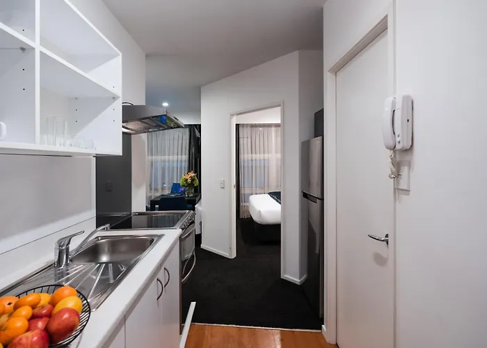 Gilmer Apartment Hotel