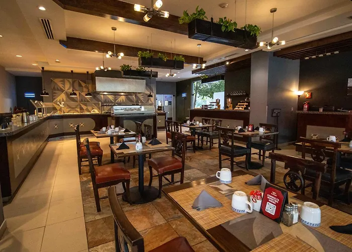 Hotel Mirra San Luis