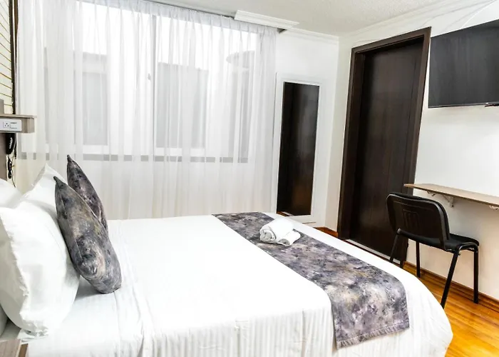Hotel Versalles