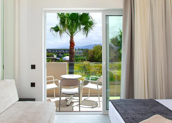 Aeolos Beach Resort Malia