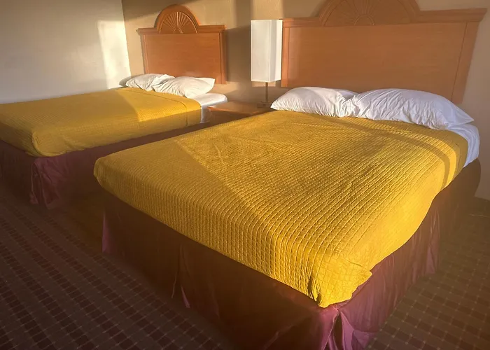 Express Inn & Suites