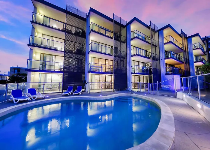 Merrima Court Holidays