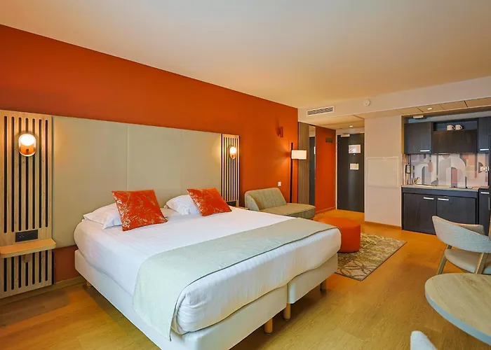 Seven Urban Suites Nantes Centre