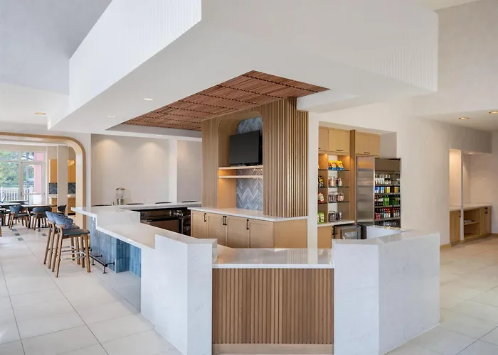 Hyatt Place Fort Myers Estero - Newly Renovated