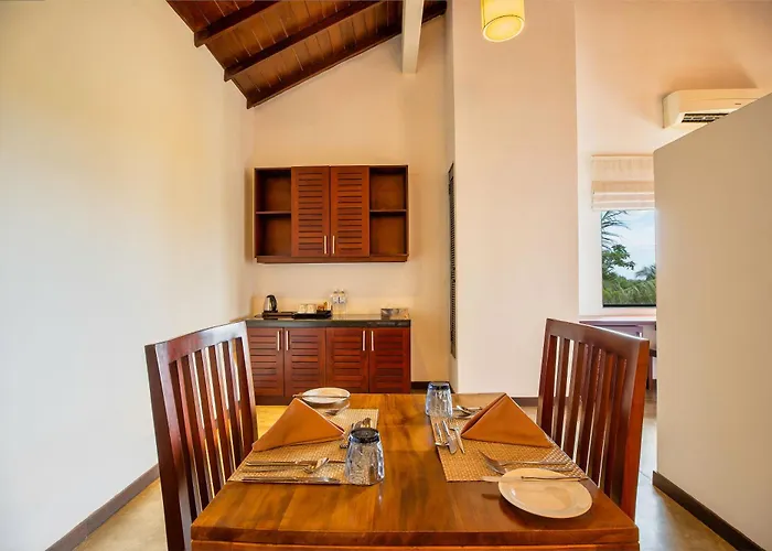 The Calm Resort & Spa Passikudah
