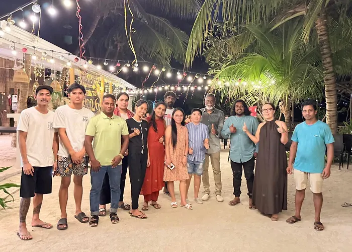 Three Hearts Guesthouse And Villas Fulhadhoo