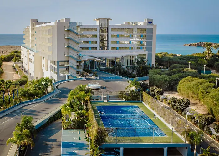 Nissiblu Beach Resort