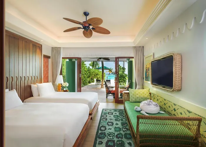 Saii Lagoon Maldives, Curio Collection By Hilton Emboodhoo Lagoon