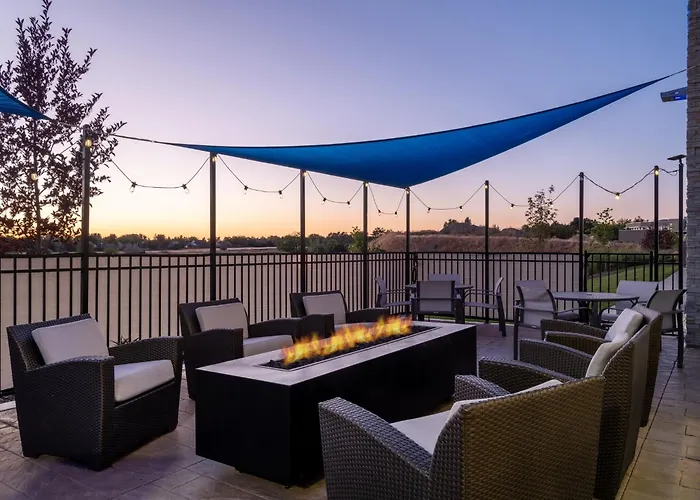 Holiday Inn Express & Suites - Meridian - Boise West By Ihg