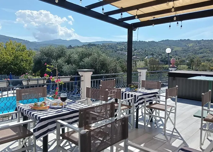 Serra Marina Rooms And Apartments