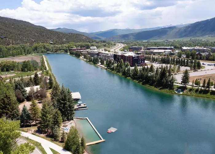 Hoffmann Aspen Tapestry Collection Hilton