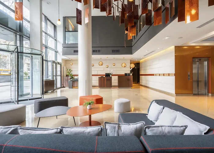 Doubletree By Hilton Paris Boulogne