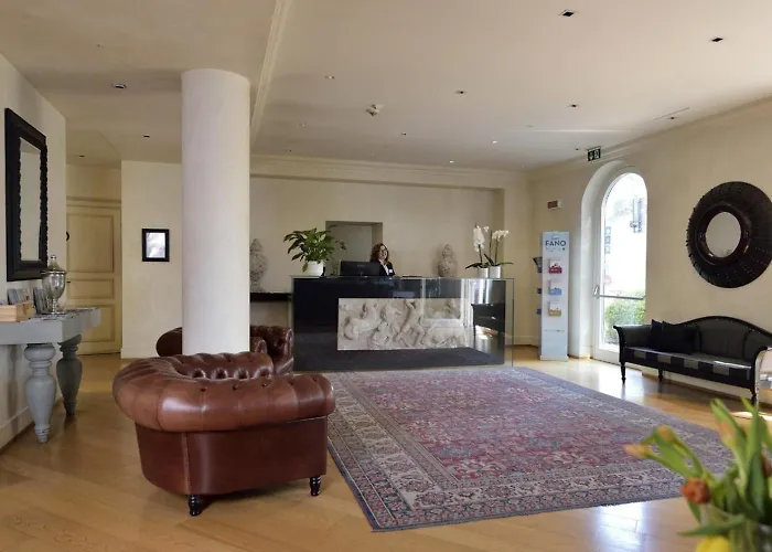 Siri Hotel