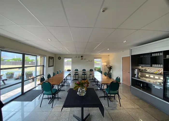 Saxton Lodge